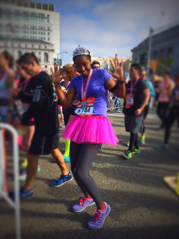 SandyNgRN's tweet photo. UCSF staff volunteering @SF Rock n Roll 1/2 Marathon Medical. #racemedical @UCSFHospitals @UCSFNurse @UCSF https://t.co/K9VrX9sKY4
