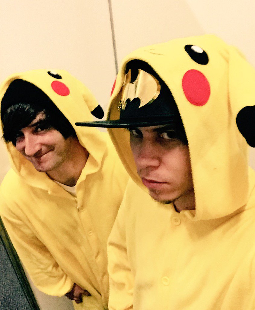 Rubiu5's tweet photo. Si te Pika, te rascas https://t.co/CBW0qwMi0x