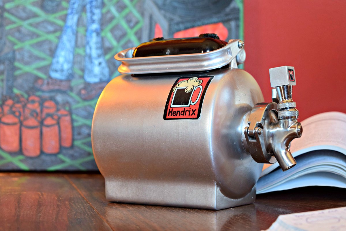 hendrixkeg's tweet image. Give us a Retweet! The Hendrix Keg is going to start a @kickstarter campaign this summer. bit.ly/hendrixkeg