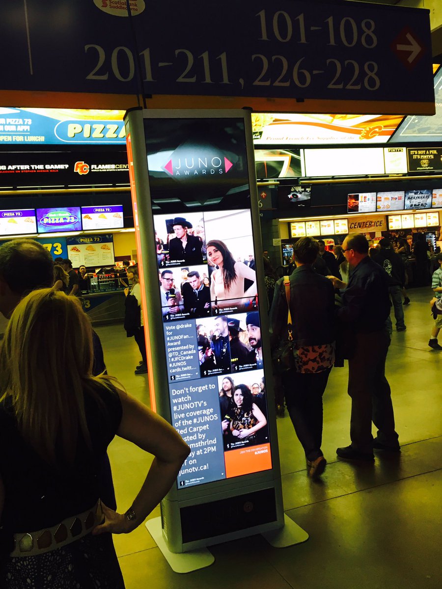 Get social with my friend Babar at tonight's <a href="/TheJUNOAwards/">The JUNO Awards</a> #JUNOS