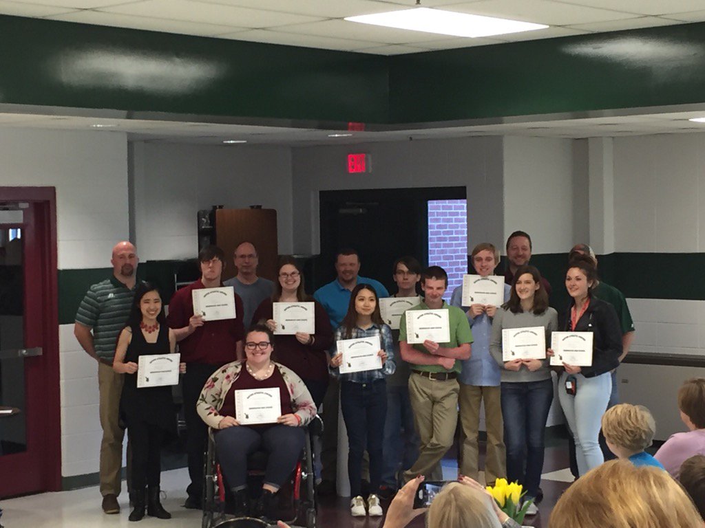 LeslieCarr5588's tweet photo. Gator Archery Junior Class! @ghsarchery1 https://t.co/gHTXLciVJF