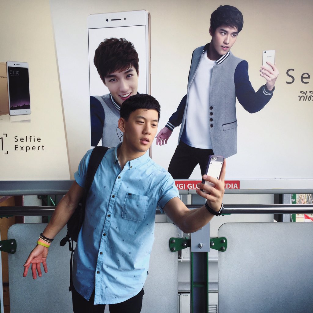 Thanks <a href="/TORTHANAPOB_/">ธนภพหอยสังข์คัมแบ็ค。</a> for teaching me how to look cool 😎