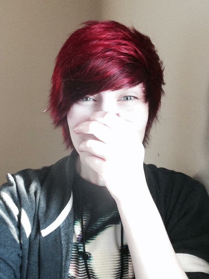 I dyed my hair red knowing me it will stay like that for 3 weeks