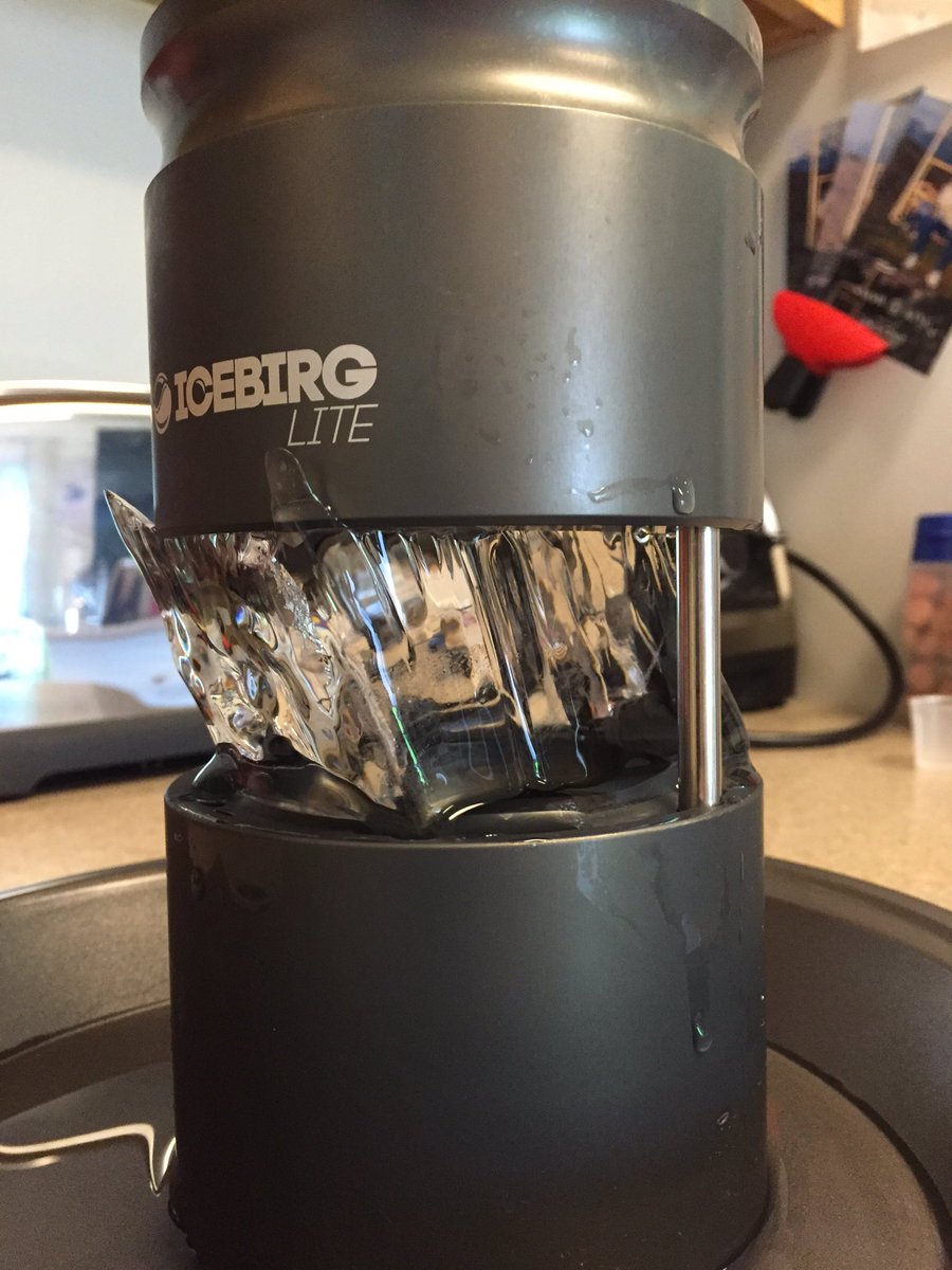 truecubes's tweet image. Ice nerds unite! What's your secret? RT @codyvernon: I have turned into an ice nerd!  #clearice