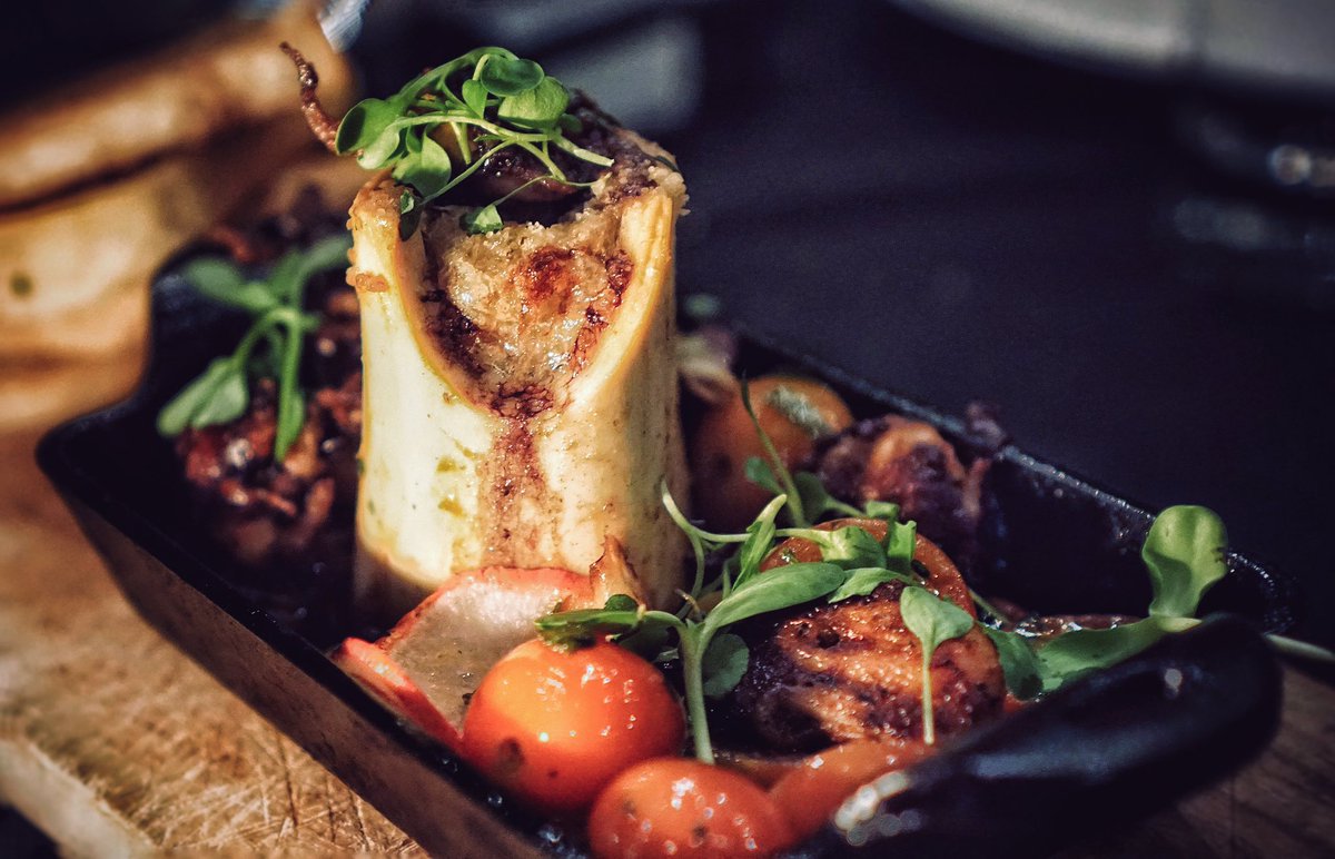MayhemStudios's tweet photo. Octopus & Bone Marrow @1886Bar @RaymondPasadena is so delicious! #TanayasTableEvents #1886Bar #TheRaymond #foodporn https://t.co/YcnBnxQoH6