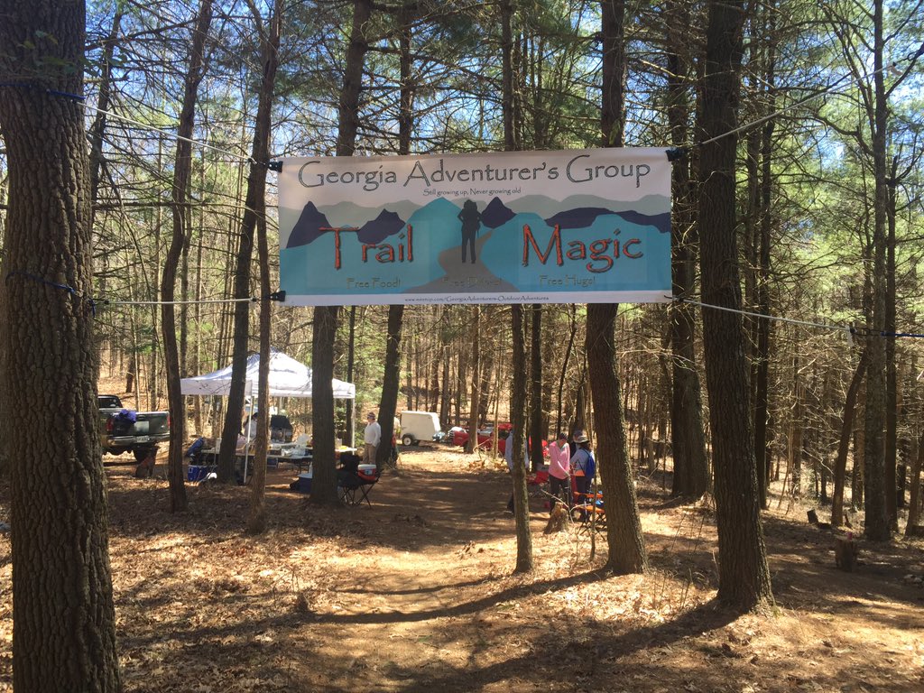 CoolSciParker's tweet image. Oh, and I managed to encounter some #TrailMagic, which was great. That coke, hot dog, and Advil was much needed!