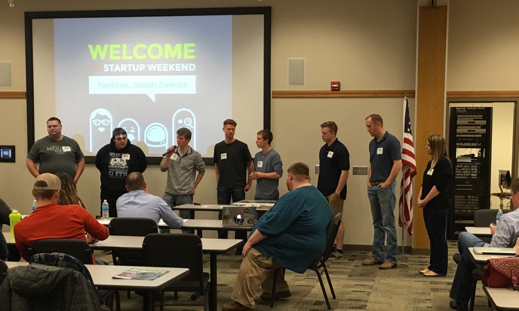 Here's <a href="/TableIt_Smart/">TableIt</a> team. #yanktonsw