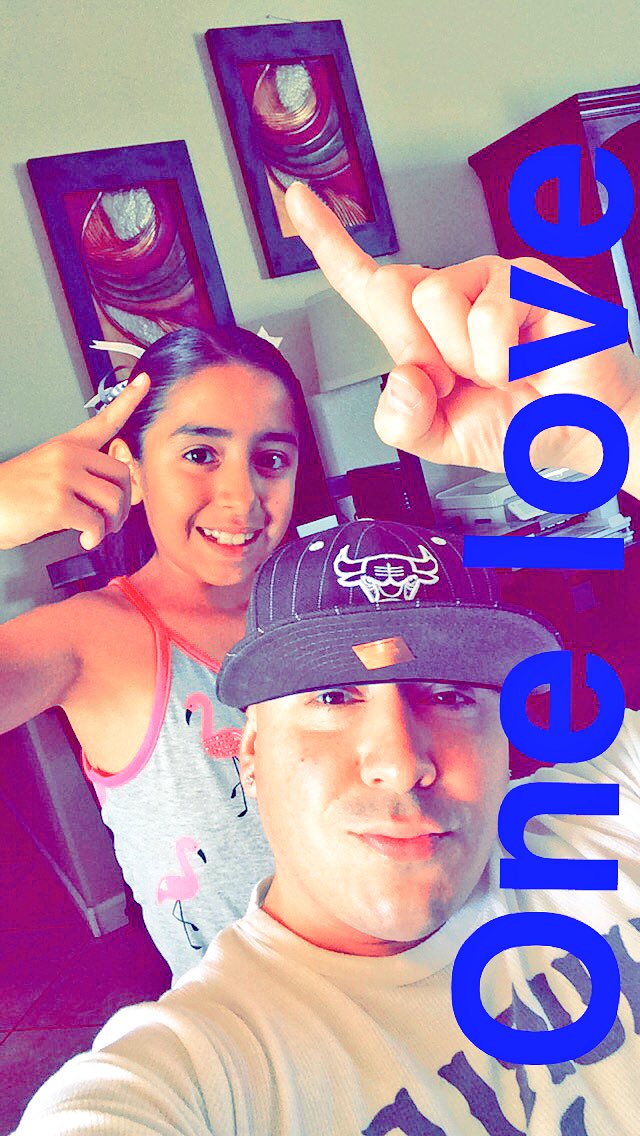 Daniel30772285's tweet photo. cut out anything that doesn't add VALUE to your life.... #OneLove #SundayStuntday #MySquad #Deucez✌️ https://t.co/RflrUgCXqr