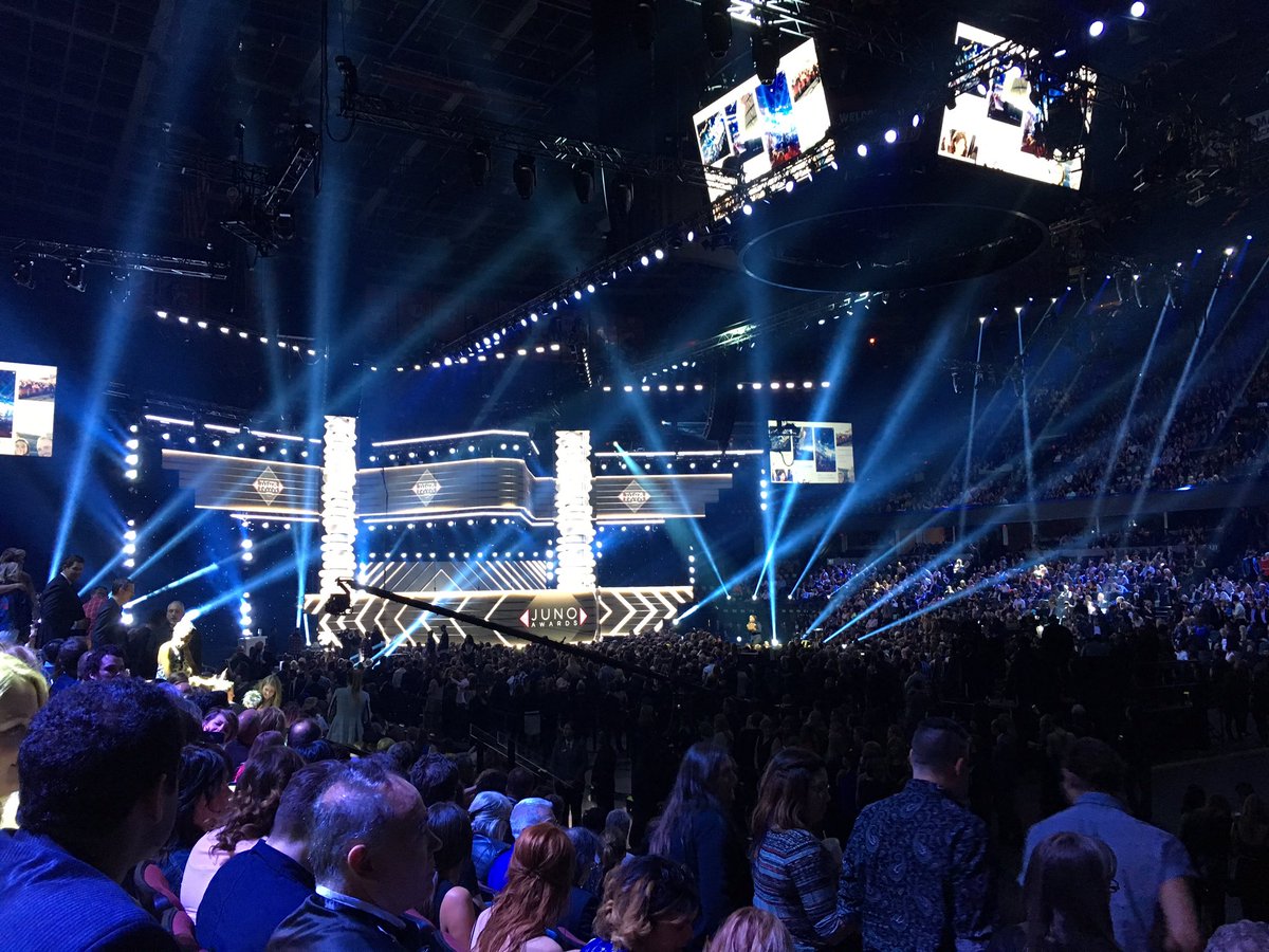 Ok, time to go live on @CTV_Television with <a href="/TheJUNOAwards/">The JUNO Awards</a> <a href="/_BIGDigital/">BIG Digital</a> #junos