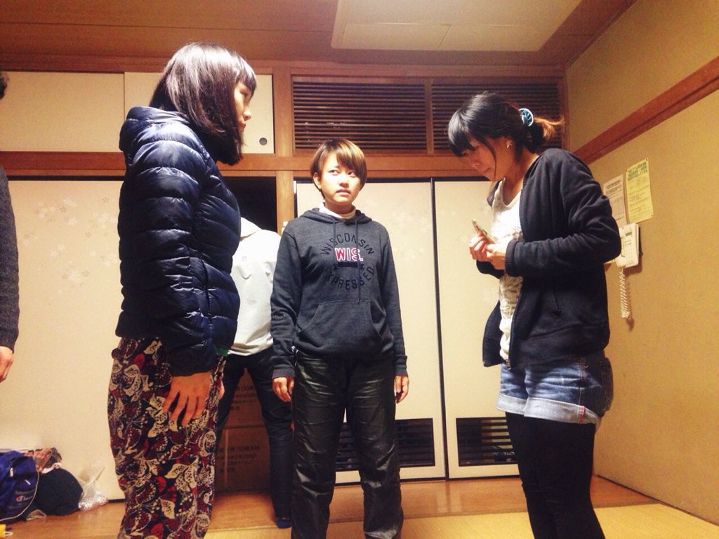 鳥原です。トリコロールケーキ『モグララ』来週火曜から始まります！女の子が奇跡を待ち続ける、しっとりしたナンセンスコメディです。楽しい90分になるよう頑張ります。ぜひとも！toricoro.com