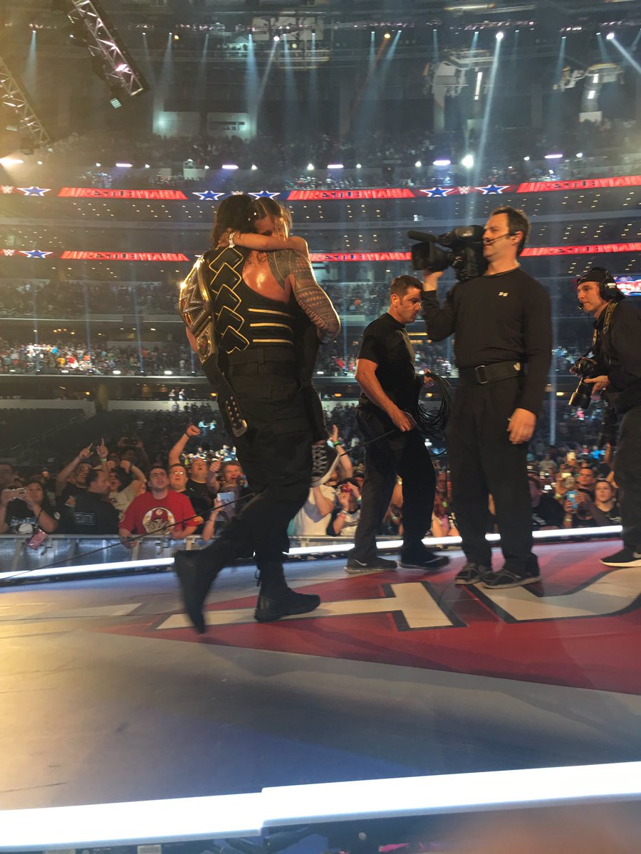 BrockLesnarGuy's tweet photo. Happy Endings. @WWERomanReigns #Wrestemania https://t.co/5BNgrCcUa8
