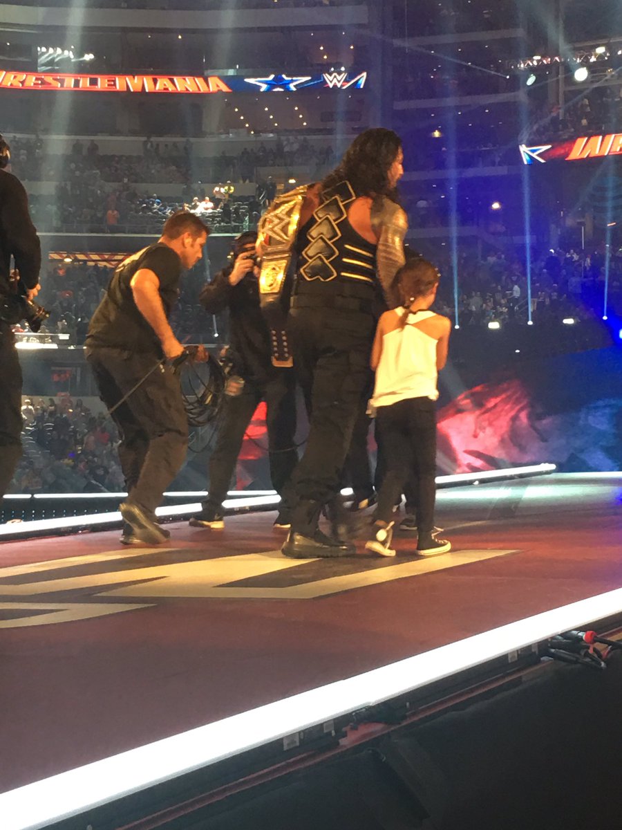 BrockLesnarGuy's tweet photo. Happy Endings. @WWERomanReigns #Wrestemania https://t.co/5BNgrCcUa8