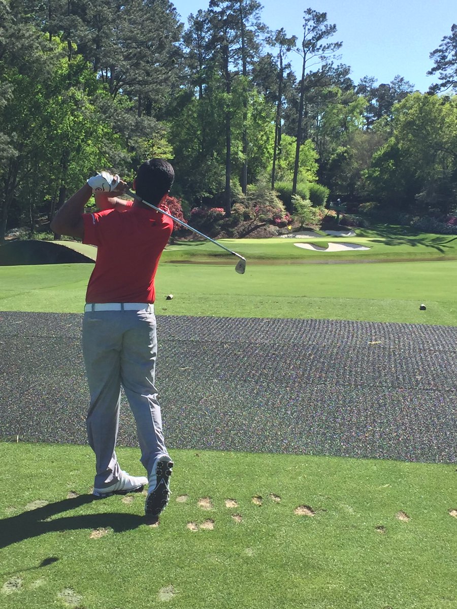 AdriGG_TulsaSM's tweet photo. Caminar desde adentro del 10 al 18 @TheMasters con @FabianGomezGolf @MonterosCoco #impossibletodescribe #believe https://t.co/310UHzUwRc
