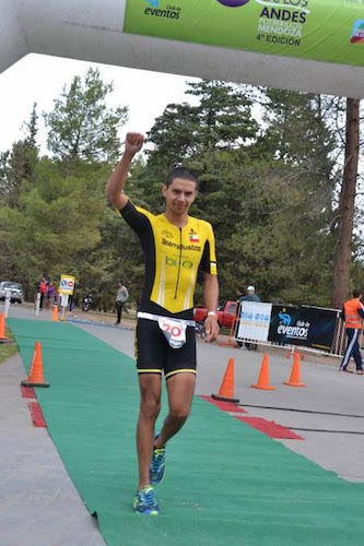 Osvaldo Pereira hizo patria en Mendoza
bit.ly/OsvaldoMendoza
#TrichileNews