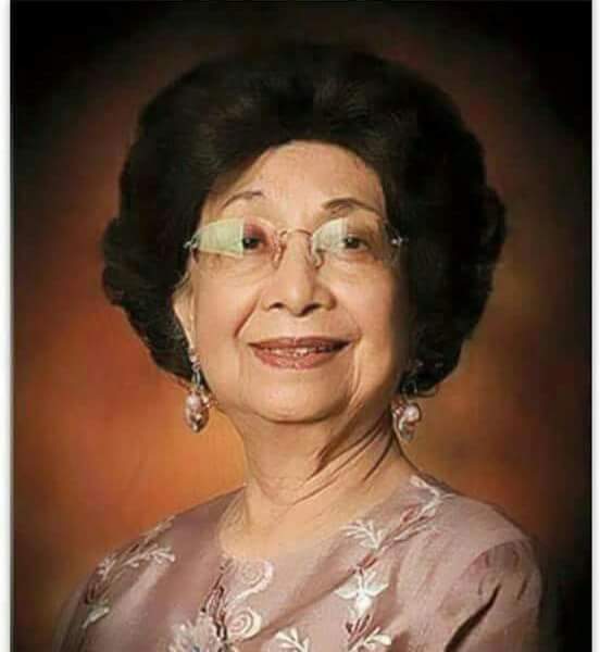 Rulzie71's tweet photo. Tun Siti Hasmah https://t.co/M8GXlYrmtr