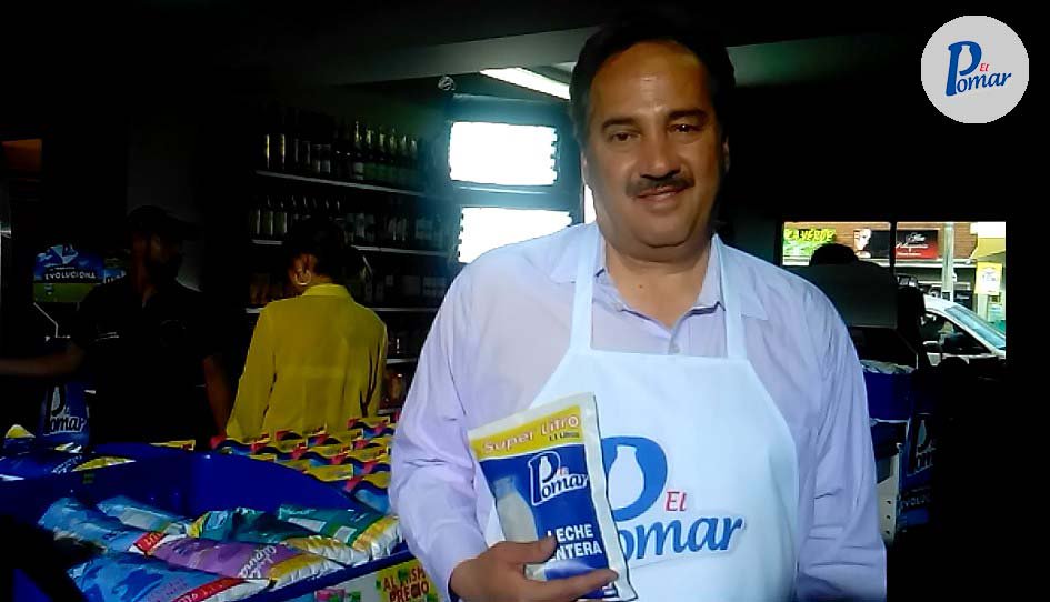 LacteosPomar's tweet photo. Don Carlos Pomarejo llevando en alto el nombre de nuestra familia <3 https://t.co/vnYVHgQy3W https://t.co/qFXMXygzC2