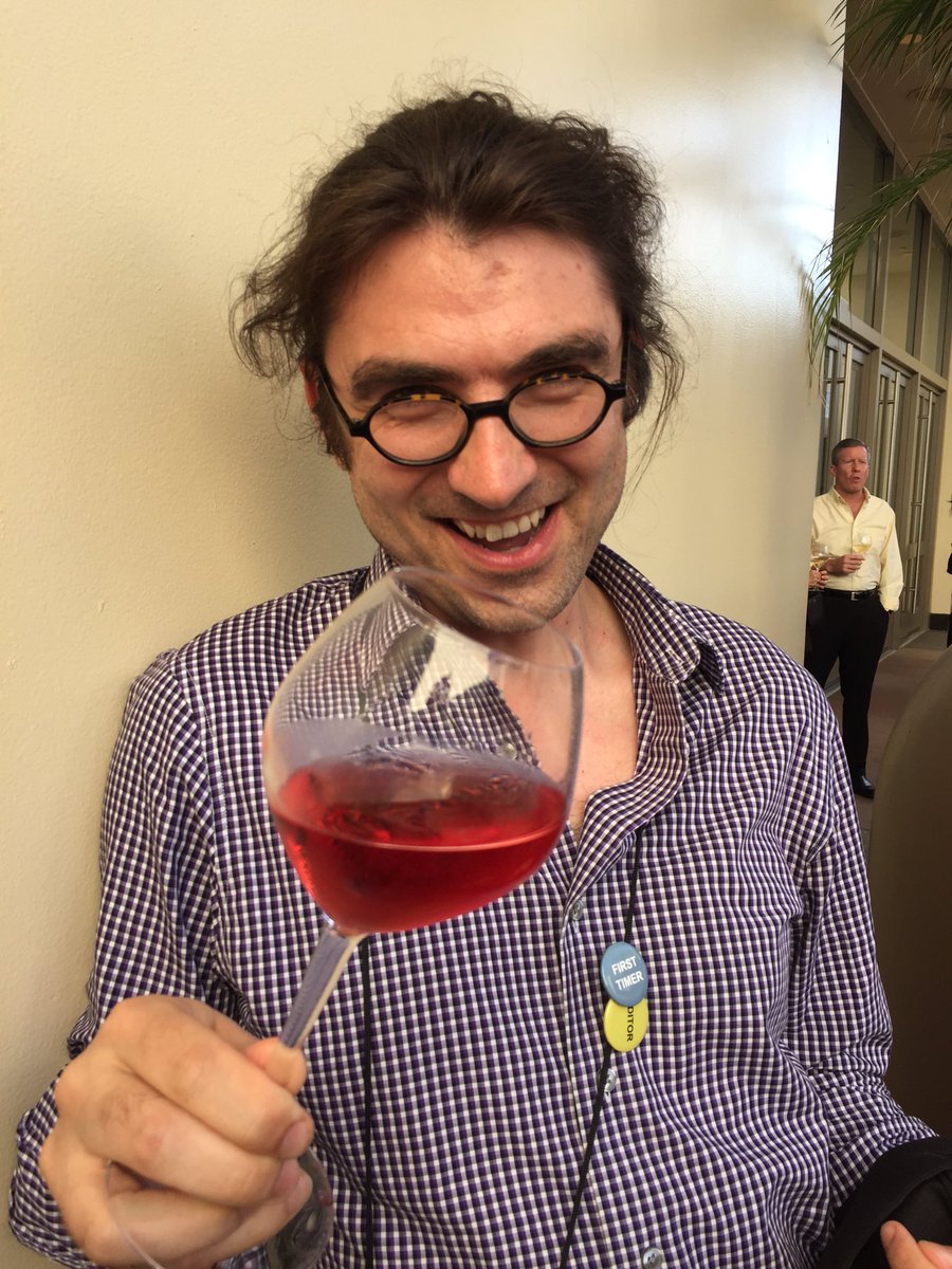 100loves's tweet photo. A little pre-game sip with @QuartoCooks" swankiest acquiring editor. Let's party...@IACPculinary #iacp16 #iacppix https://t.co/oTYcQu99Aw