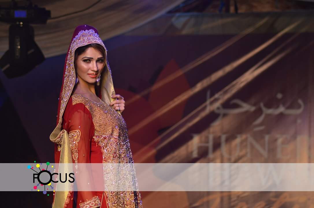 FocusProz's tweet photo. #peshawar #PAK #festival #fashion #fashionpolice #bridal https://t.co/btwa7SOXex