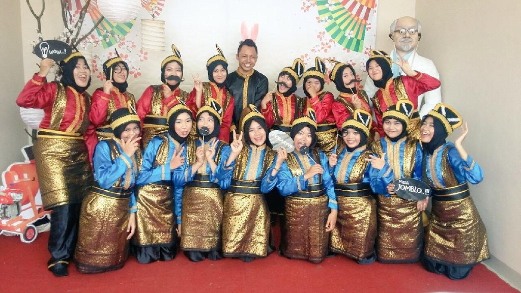 Selamat pagi &amp; selamat beraktifitas semuanya..utk yg sedang UN, semoga dimudahkan, pulang bahagiaaa..amiin