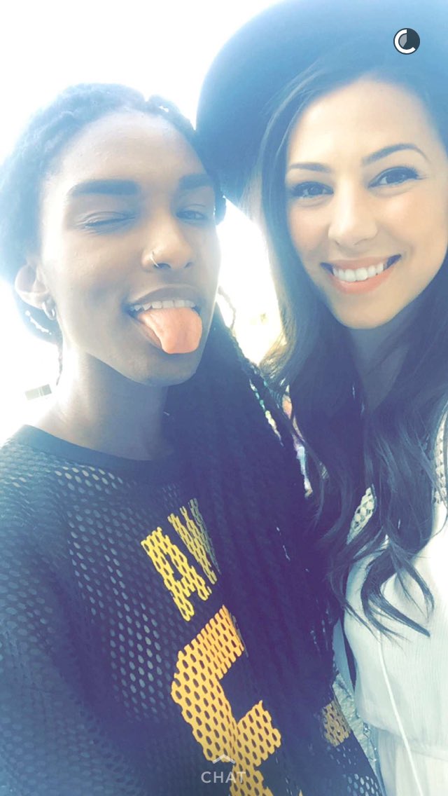 RespectSMGomez's tweet image. queens everywhere. 👏🏼🔥