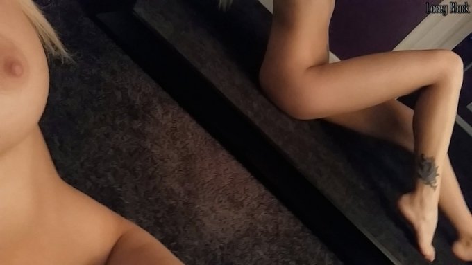 Legs wrapped around you https://t.co/EpbcbidT8T
