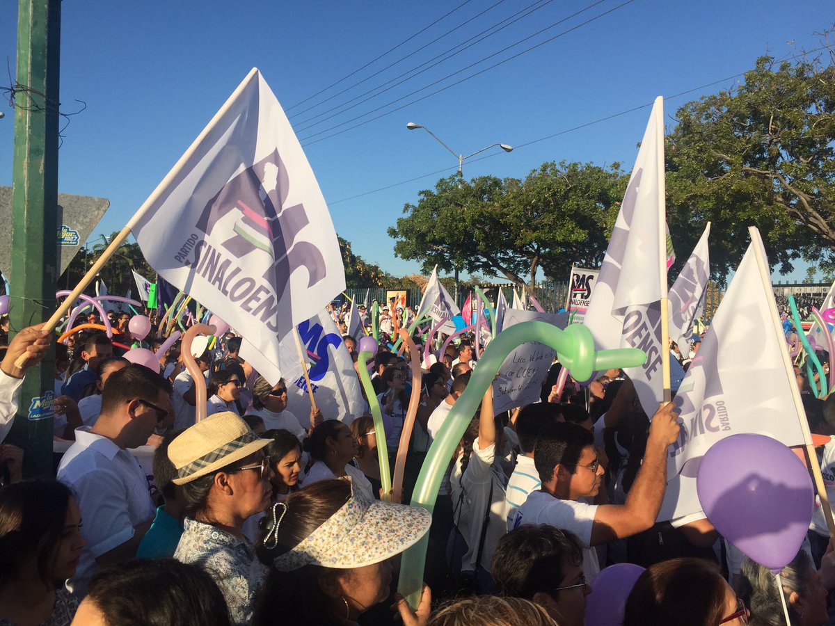 melinaelenes22's tweet photo. Gracias a todas las personas que nos acompañan #cuen #cuengobernador  #al100concuen #pas https://t.co/xF7XVeI1vp