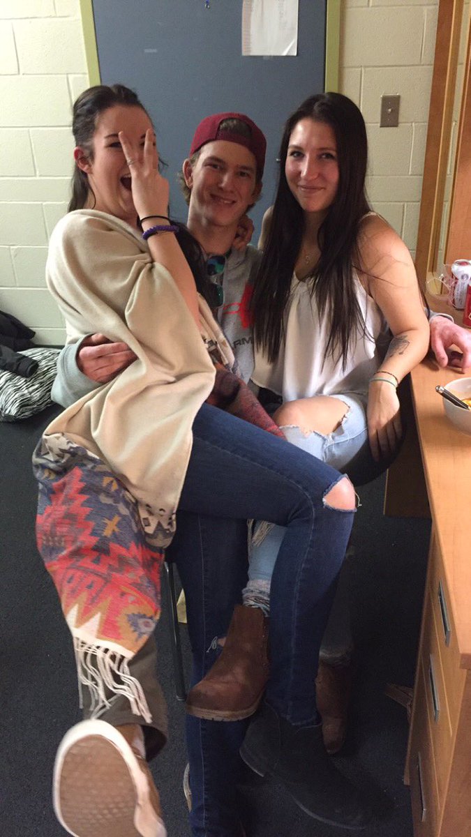 kaileywestfall's tweet photo. rest in paradise spenny, we'll love and miss you always 🌹❤️ https://t.co/vNLdZQ94sf