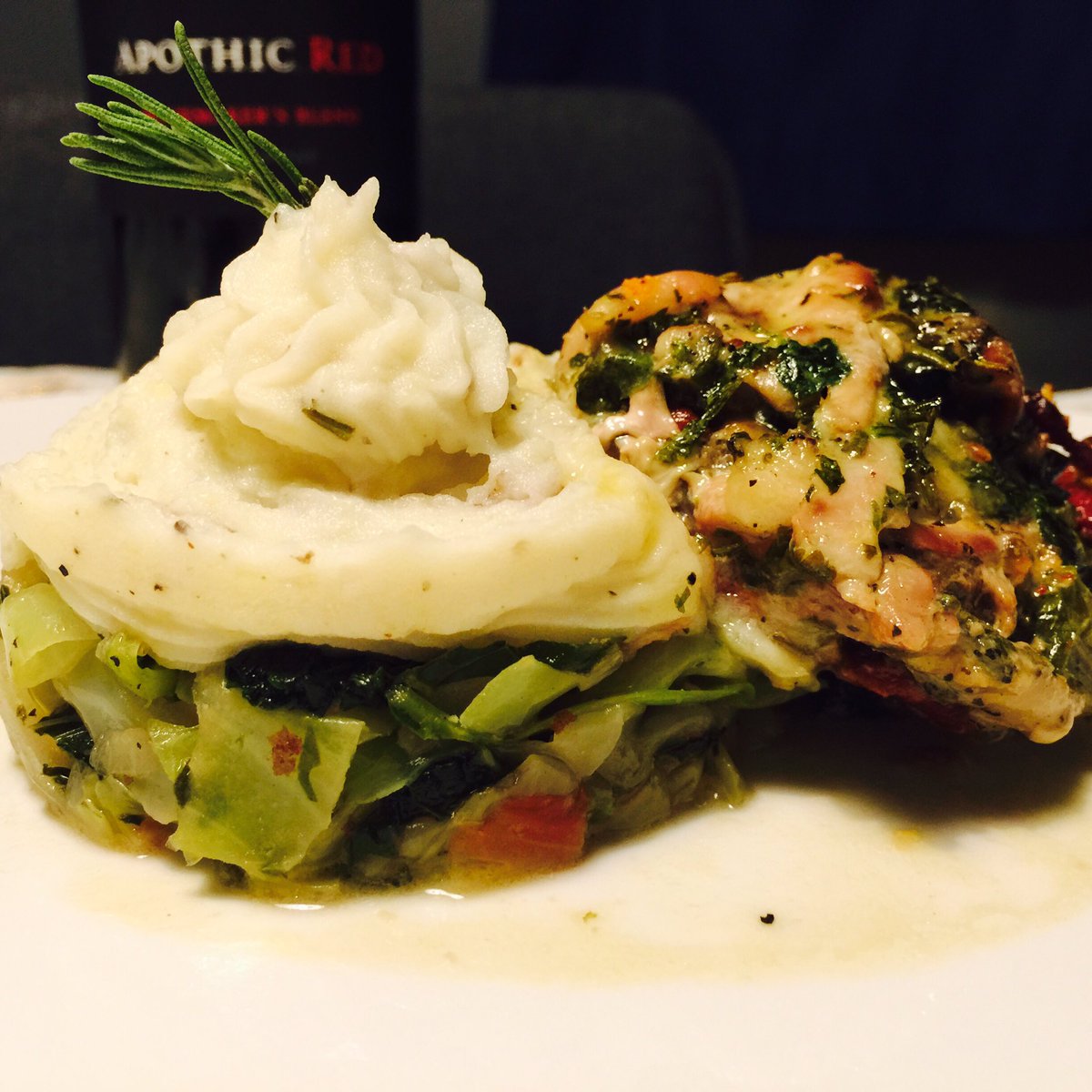 LKBA_NYC's tweet photo. It's all about presentation! @LKBA_NYC #LKBA #lilkitchen #bigappetite https://t.co/rGCHExvXRG