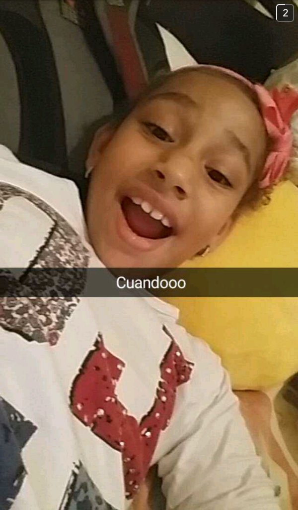 MafeBarros1's tweet image. Ella alegra mis días, en el mis mañana, mis tarde, mis noche todo #Teamohuesita😍😍 #Lomáslindodelatía💋 #Lfbi