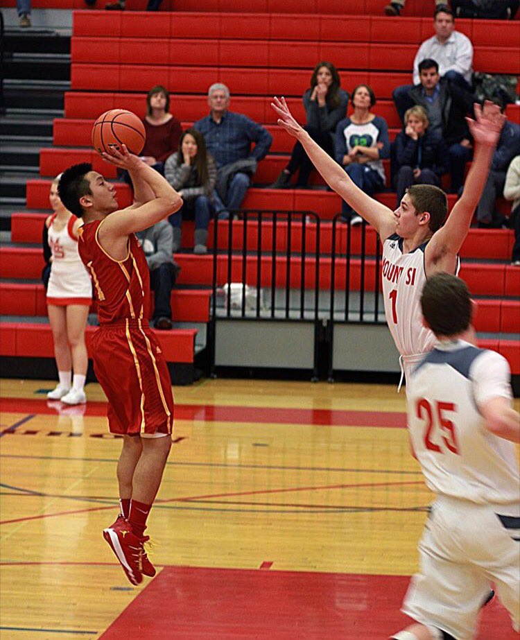 #buzzerbeater #kingco1stteam #anklebreaker #D1Recruit #leaguebound #lotterypick #justkidding #stillprettygoodthough