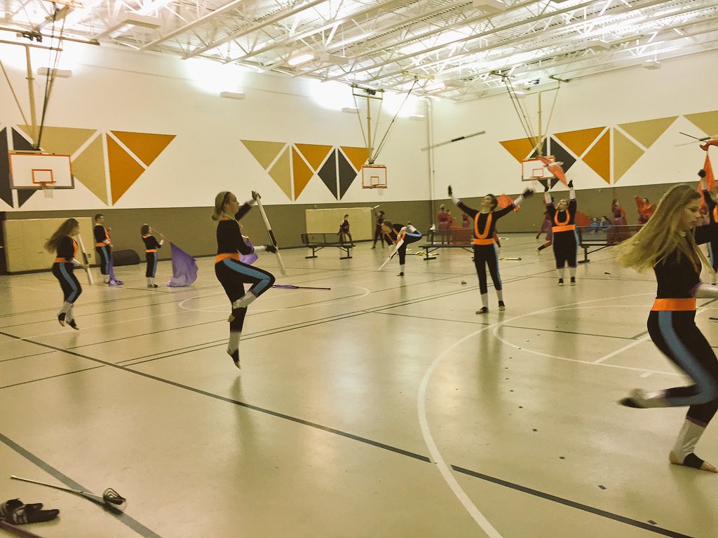 CWi gets ready for preliminary competition at #MWCGC circuit championships!