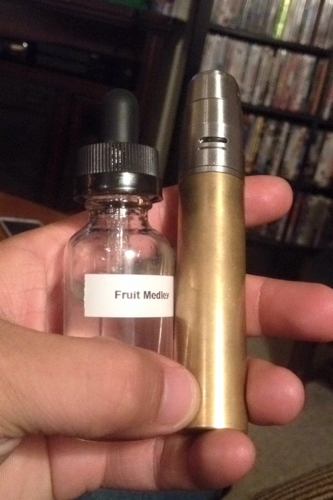 vapor_d's tweet photo. Working on a new flavor, stuff is bomb! https://t.co/pgjzrbDEqX