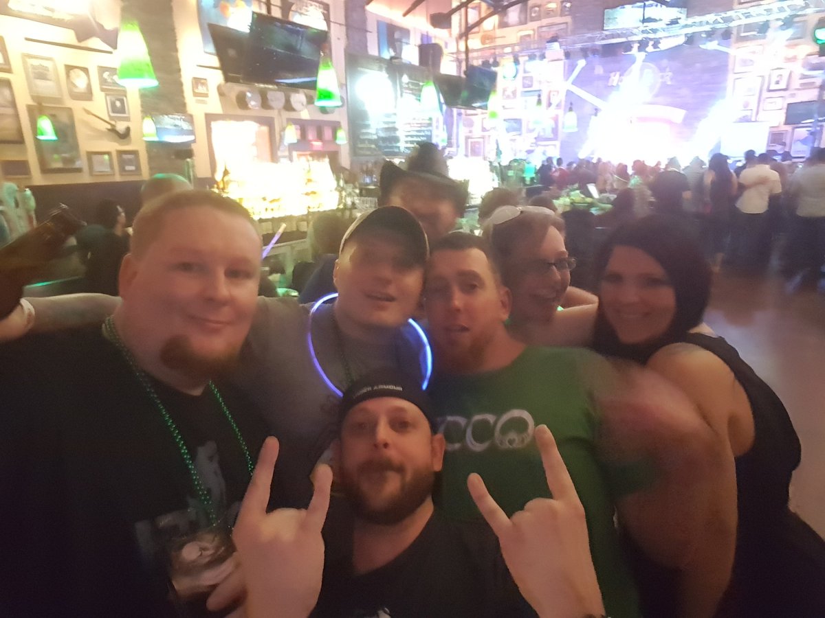 paulmcrook's tweet photo. @theCHIVE @ChiveNation @ChiveNewEngland @pjsarro22 @Crook63 @NYStateChive @shmeee13 #ChiveRocks https://t.co/WWVc0mc0fu
