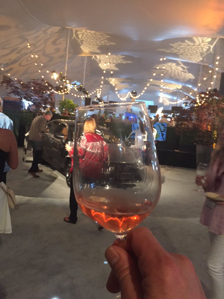 vccappelletti's tweet photo. #PBFW #pbfw16 https://t.co/NuP3g8uBST