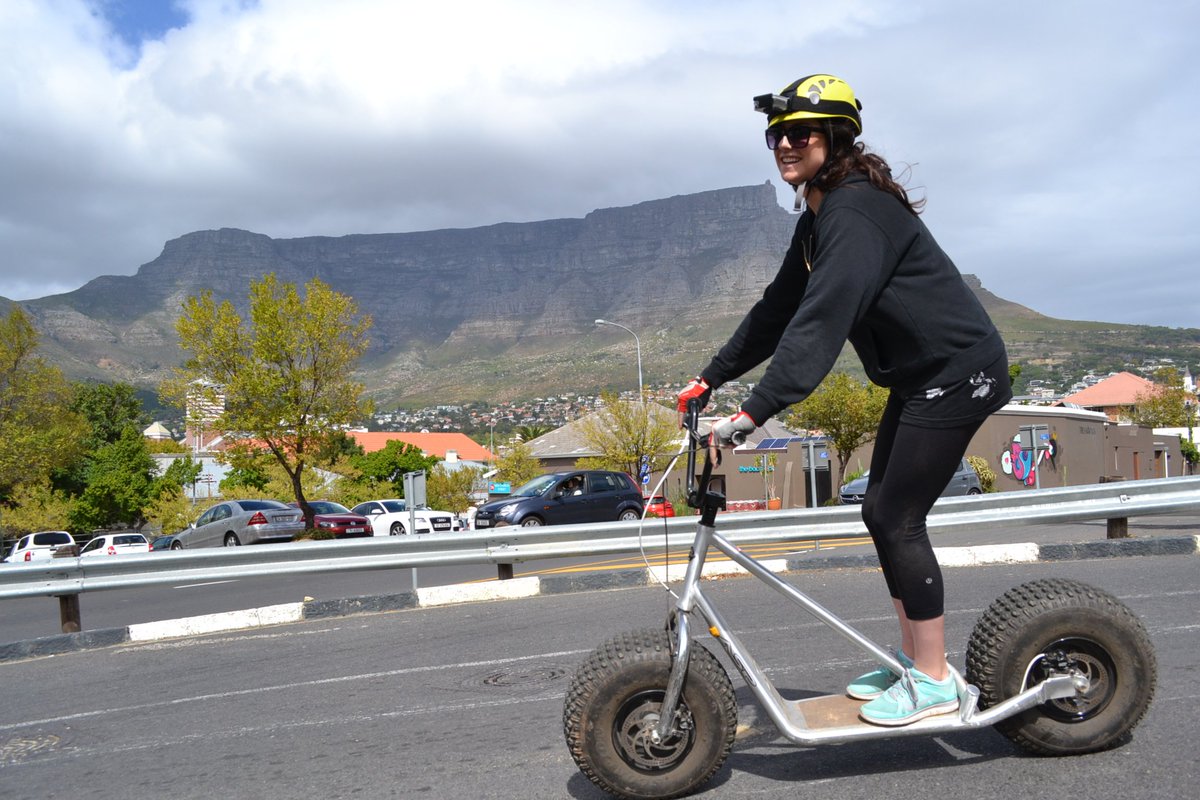 Scootour past #thebackpack in #CapeTown