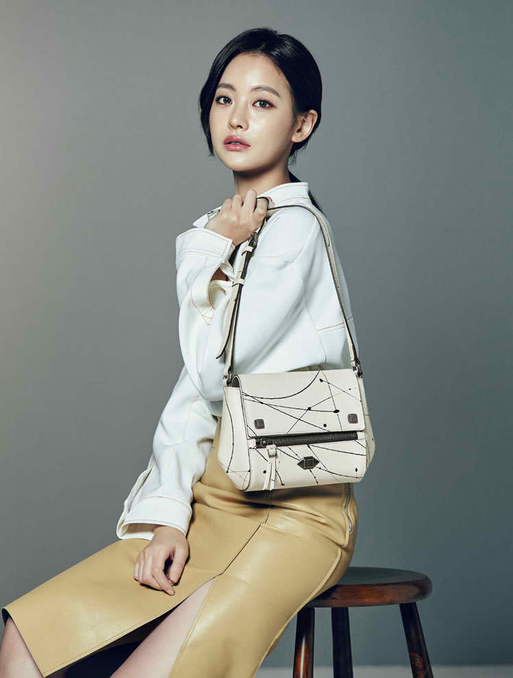 OhYeonSeo0622's tweet photo. [PHOTOS] 04.04.16 Actress Oh Yeon Seo for Bag Brand, LAMATT (2) | #OhYeonSeo #오연서 #라메트 #LAMATT https://t.co/wkGxkQhz5G