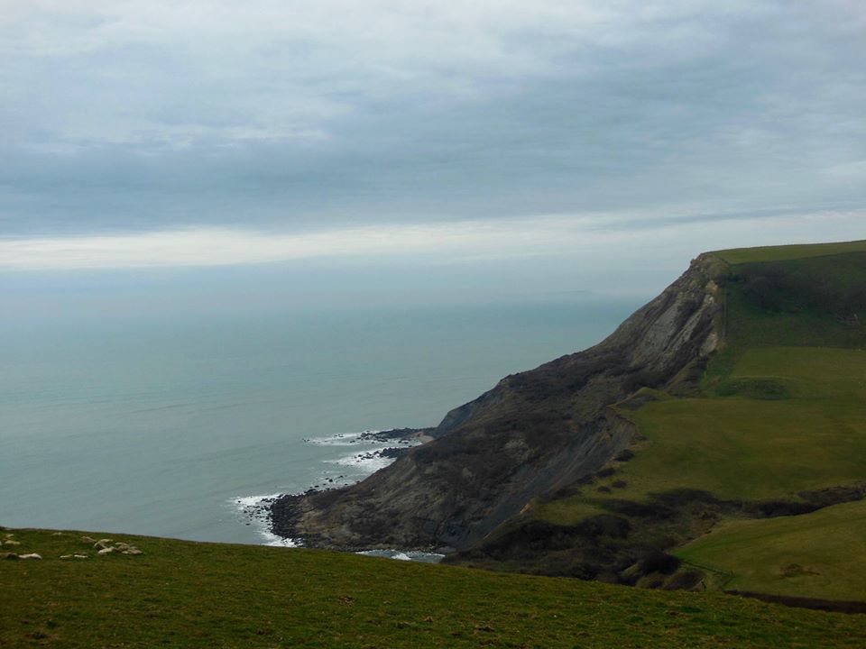 SEQajar's tweet photo. Wonderful 10mi @jurassiccoastin @jurassic_coast Just stunning! Up to 455/1000 #walk1000miles @countrywalking https://t.co/7ZgcrDJ6wz