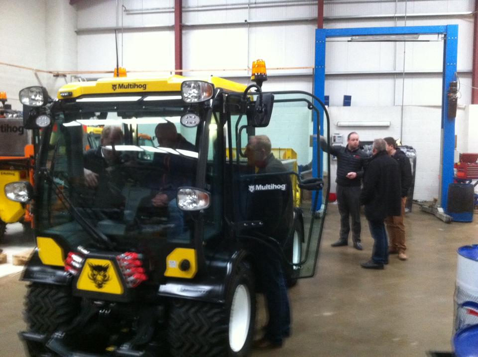 Marcel_Van_Dyck's tweet photo. We had a very informative demo and test-driving day at @MultihogIE ! https://t.co/fWAyDIbgB2