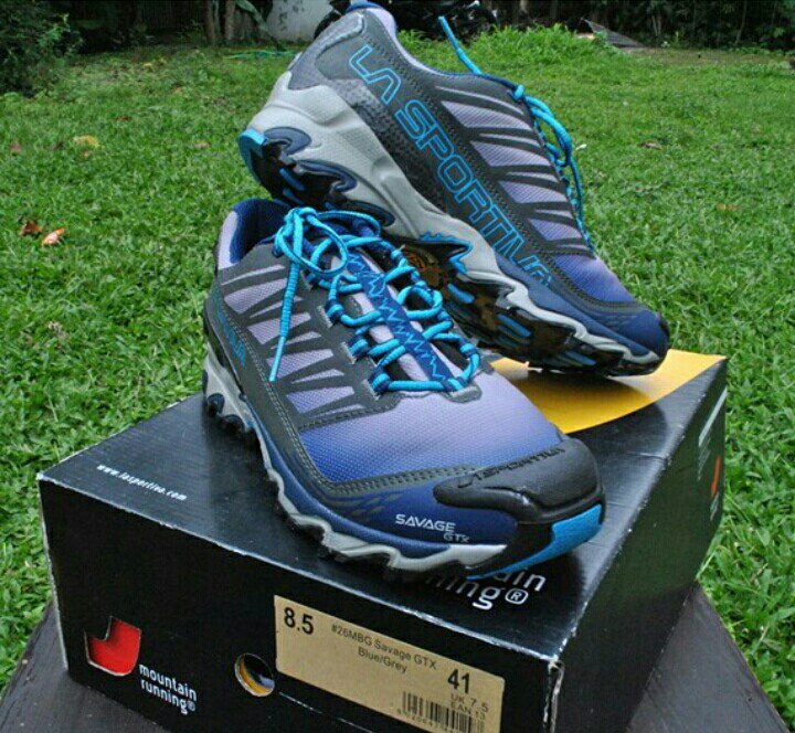 WTS La Sportiva Savage GTX Mountain Running Shoes IDR 2.300.000,00 Size : 41 
Cp : Egie WA 081282811715