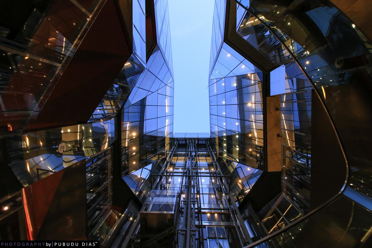 We love the amazing angles taken in this shot #onenewchange #fromwhereistand bit.ly/1RI2lrB