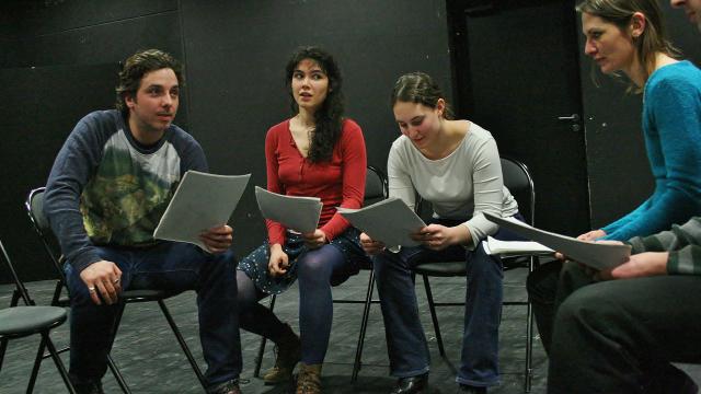CollectifBAMP's tweet photo. @LapageWorkshop #THÉÂTRE de Sandrine #LeMevel-Hussenet Mise en scène #ColasJerem #Caen #AMP https://t.co/QeRq23BFXp https://t.co/PaJGikrul8