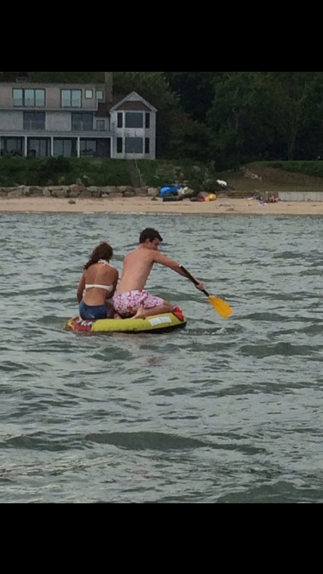 CaseySullivan73's tweet photo. After 25 days of paddling I have returned with @ChristianaField from Spain https://t.co/S5SmZN4ixe
