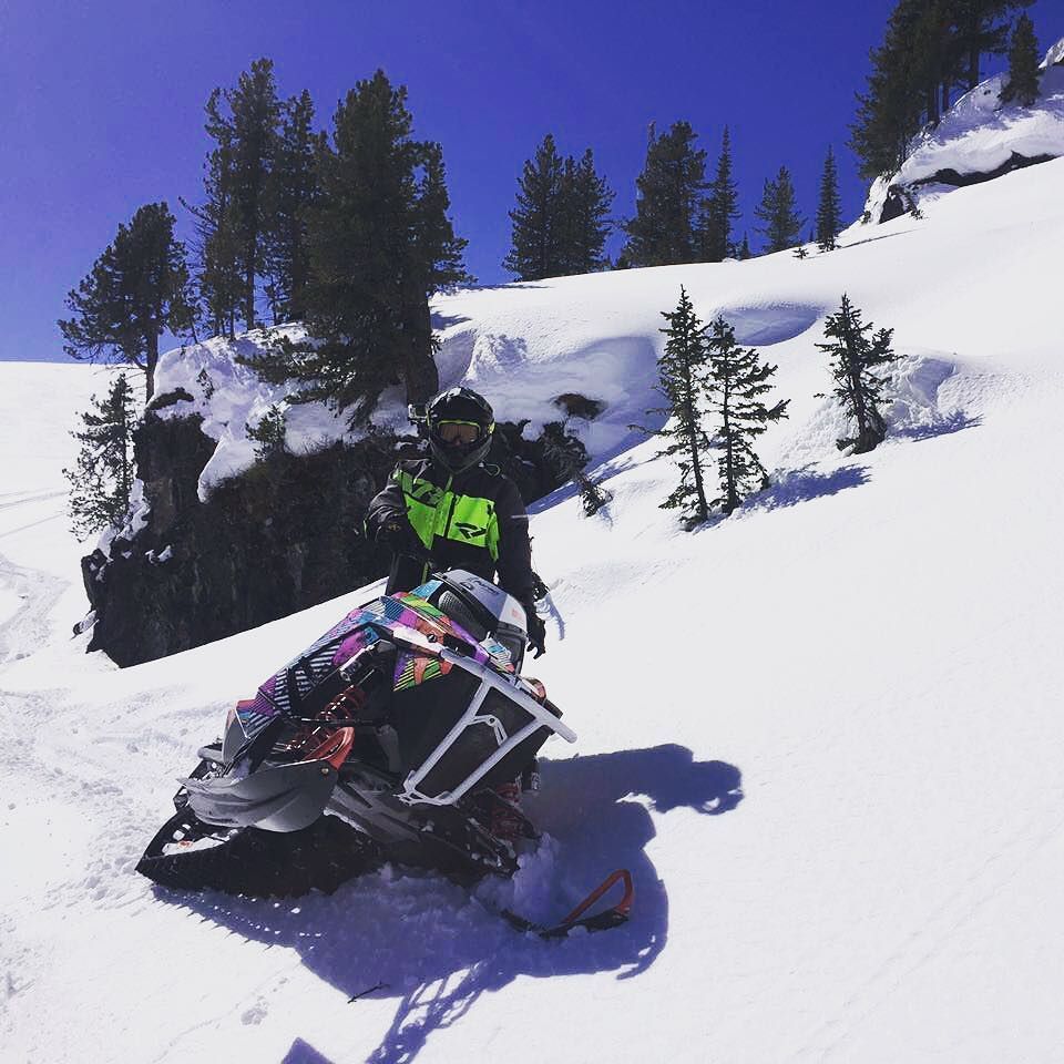 SnowmobileFotos's tweet photo. #Snowmobile Foto: By Instagram shishkin_denis090 https://t.co/L2tIe1XXJX #polaris #snowmobile #klim #rusriders #fx… https://t.co/KFlYA7gTXY