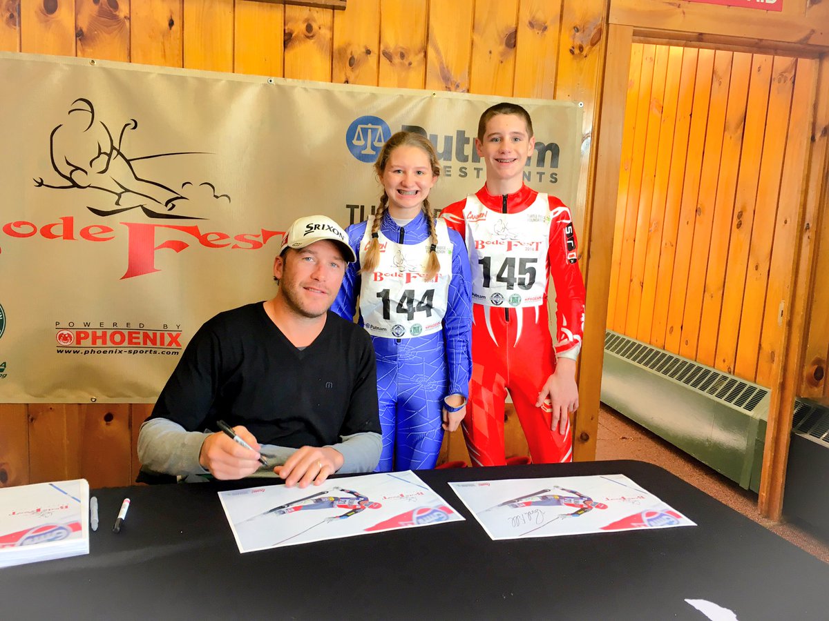 pariswk's tweet photo. So, last wkend, b4 the mtns had to close-cheers to ski racing for a cause #Bodefest @TurtleRidgeNH @cannonmountain https://t.co/tn55E7Gqkm