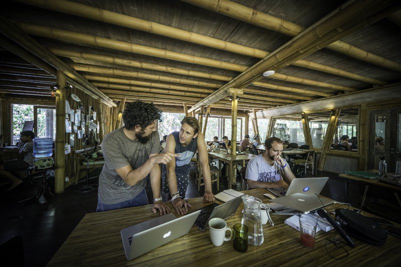 Are #digitalnomads the #futureofwork? (and a shout-out about <a href="/hubudbali/">Hubud</a>'s #cogiving program: bit.ly/1RWvGUC