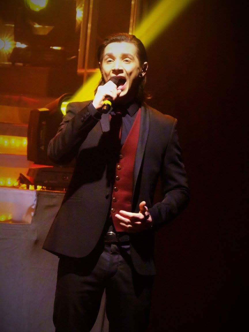 @ThomasCollabro those notes... just.. WOW! 😍🎶 Congratulations on #ActTwoTour xx