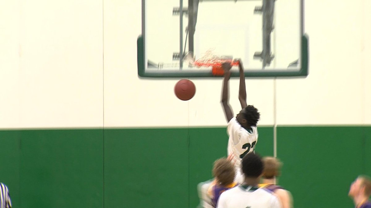 Play #4: <a href="/polarbearsbball/">North Basketball</a>'s @jalbijiek1 floats like a butterfly and dunks like a pro!
weareiowa.com/sports/local-5…