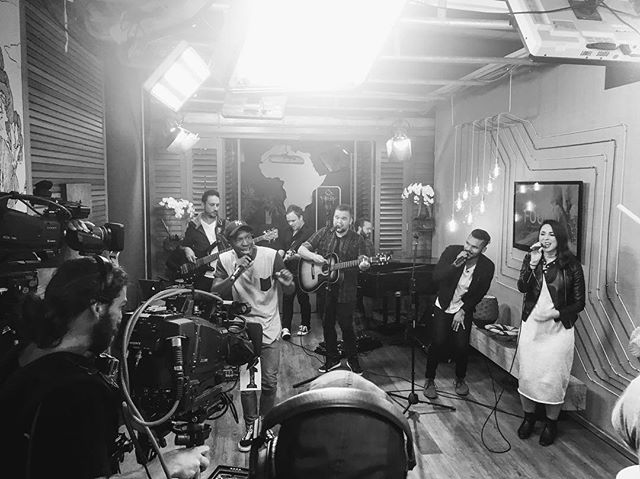 HillsongSAfrica's tweet photo. THIS IS LIVING NOW!
Our team performing live on SABC 3 in the lead up to Colour Conference.
#ColourConf16 https://t.co/pcFnqimsxX
