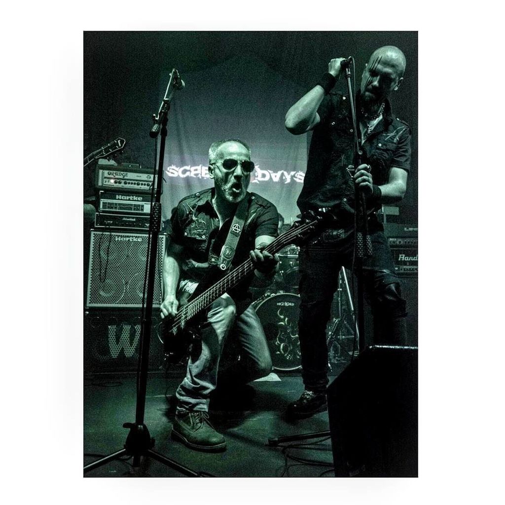 MiguelFflorees's tweet photo. Scream3Days - live at #pad14.
Saturday night I've been the official photographer at the concert of @scream3days, a … https://t.co/4SaeTOf4AQ