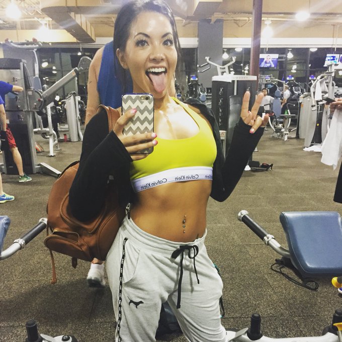 Late night gym sesh 😝 https://t.co/X4S0zd3KfN